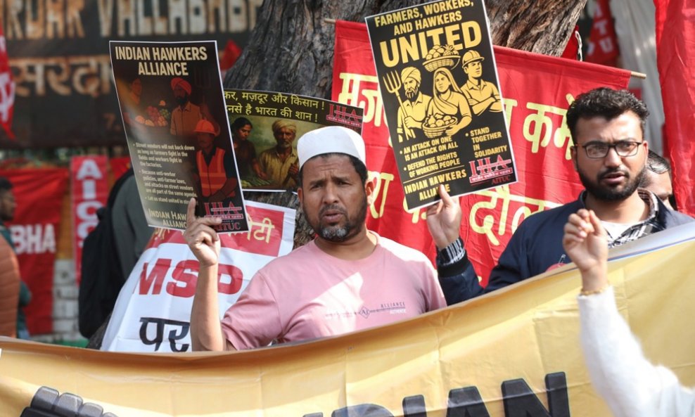 Indijski radnici prosvjeduju protiv zakona o radu u Indiji, ali i Njemačkoj imau najviše plaže od svih migrantskih skupina