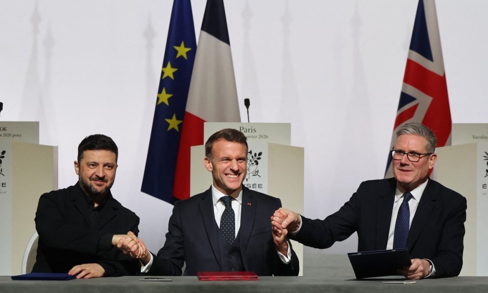 Volodimir Zelenski, Emmanuel Macron i Keir Starmer
