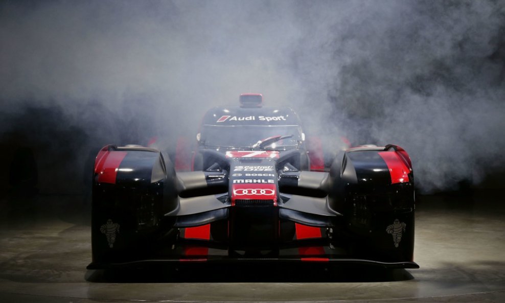 Audi R18