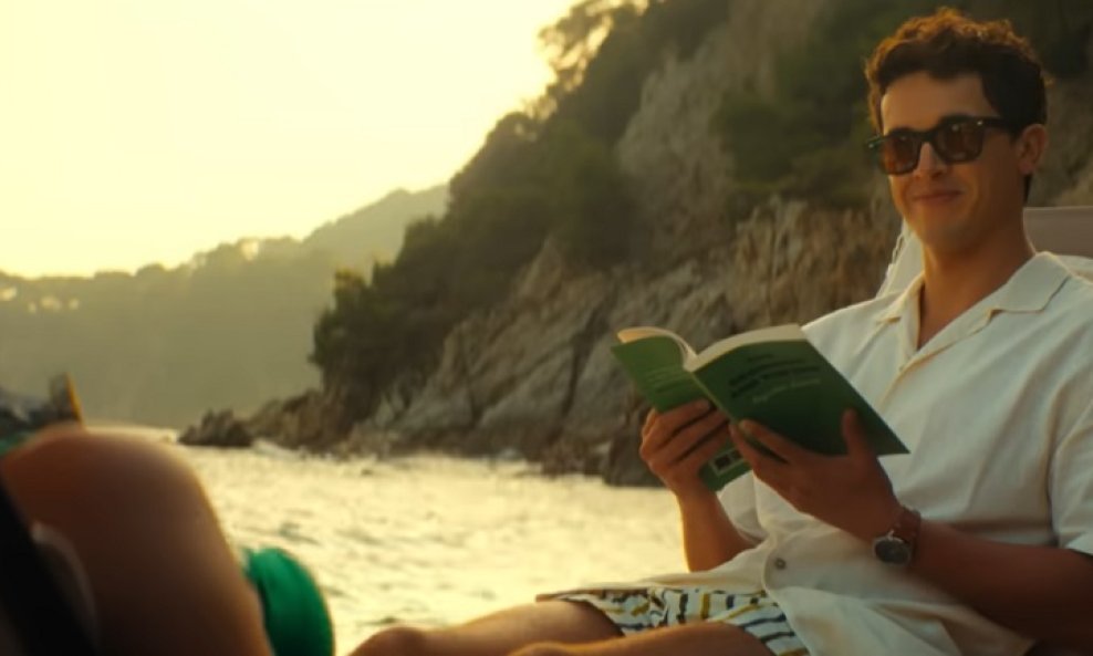 Film 'People We Meet On Vacation'