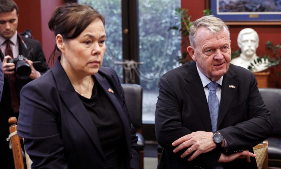 Ministri vanjskih poslova Grenlanda i Danske Vivian Motzfeldt i Lars Lokke Rasmussen