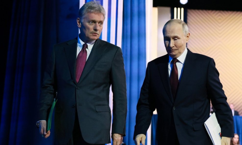 Dmitrij Peskov i Vladimir Putin