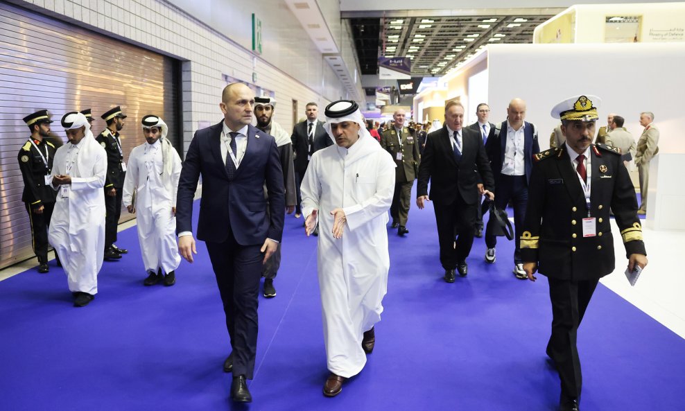 Ivan Anušić na vojnoj izložbi u Kataru