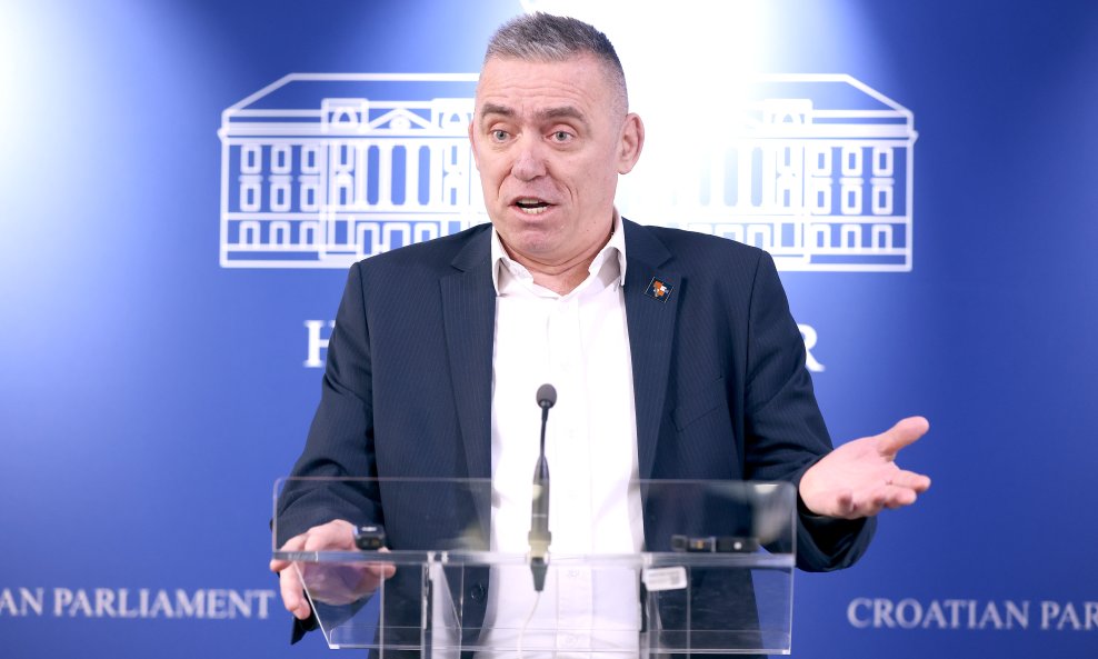 Stipo Mlinarić o Marijanu Pavličeku