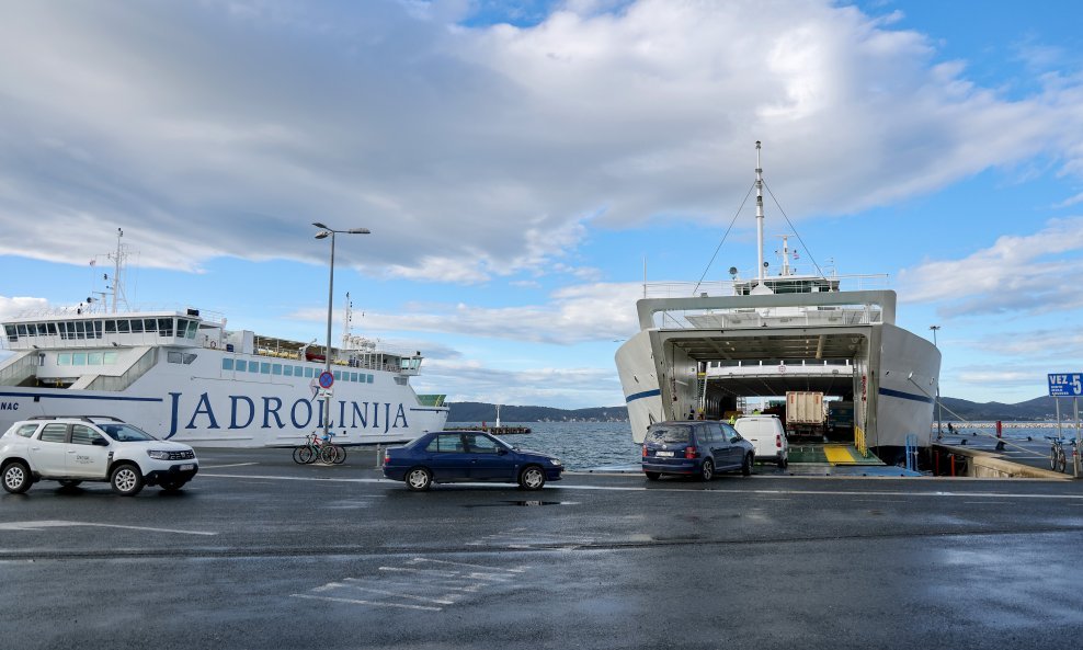 Jadrolinija u Zadru - ilustracija