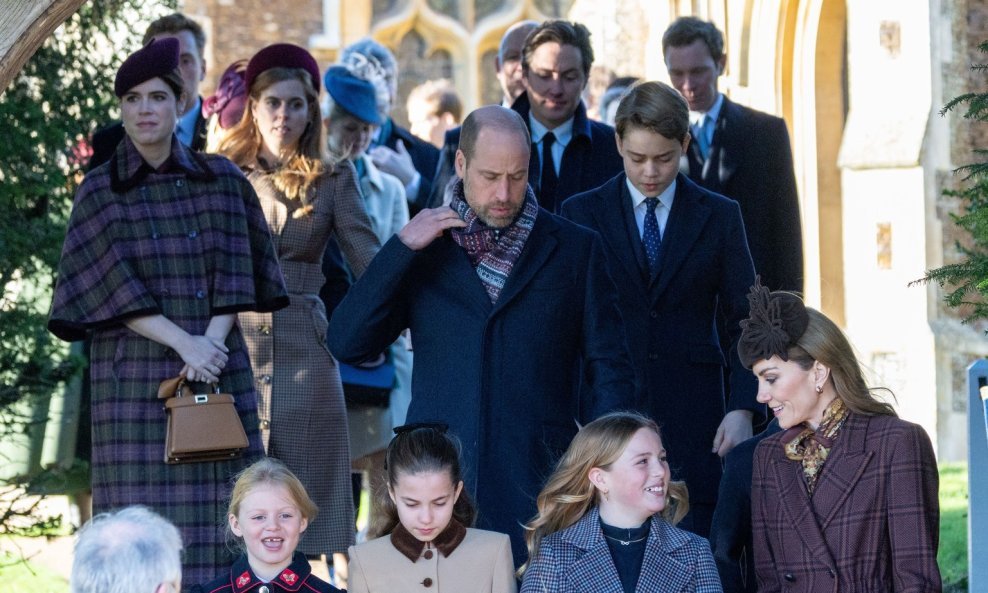 Trenutak kada princ William ignorira svoje sestrične, princeze Eugenie i Beatrice