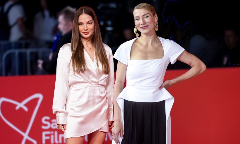 Daria Lorenci Flatz i Mirna Mihelčić