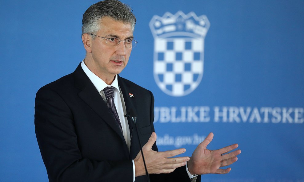 Nisam do subote navečer uopće imao osjećaj da postoji potreba da se Vlada uključi u to, istaknuo je Plenković