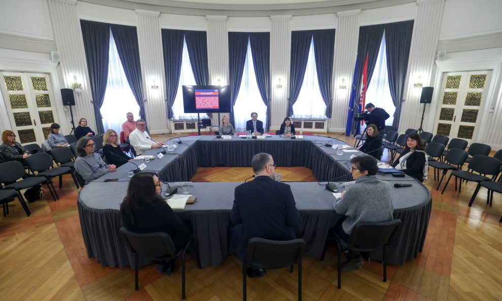 Okrugli stol o Slapp tužbama u HND-u