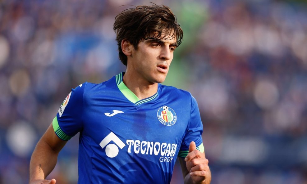 Gonzalo Villar Elche