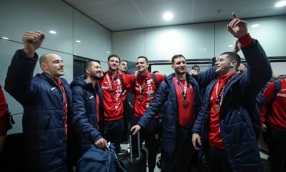 Doček rukometaša u Zračnoj luci Franjo Tuđman