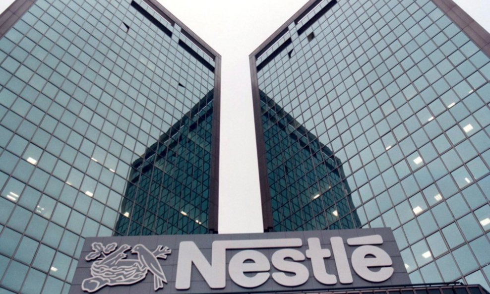 Nestle je jedna od tvrki koja je morala povući hranu za bebe - ilustracija