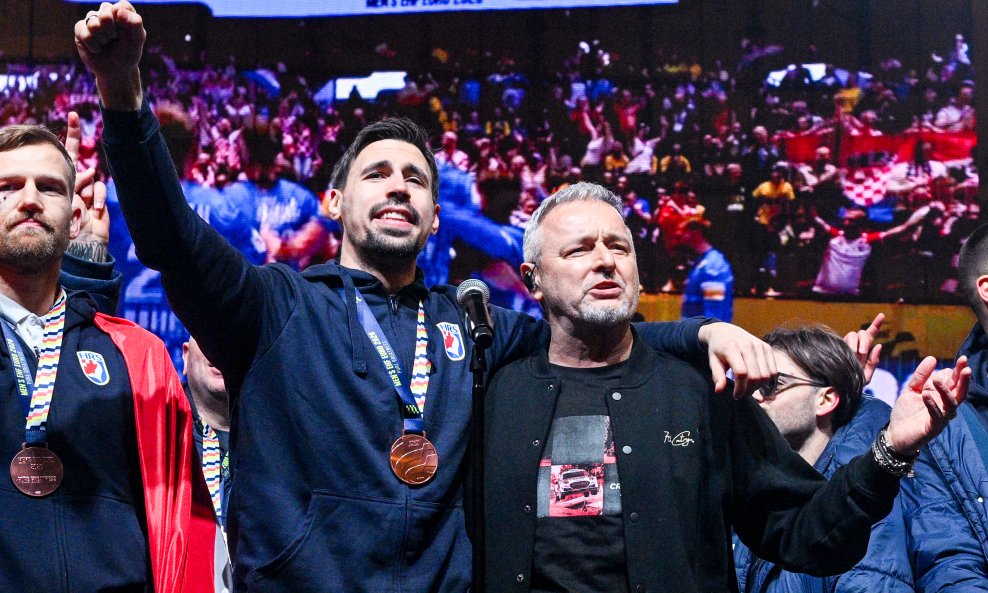 Martinović i Thompson