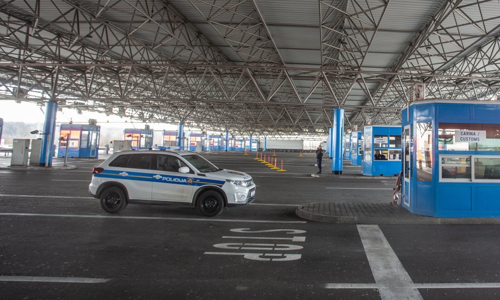 Granični prijelaz Bajakovo