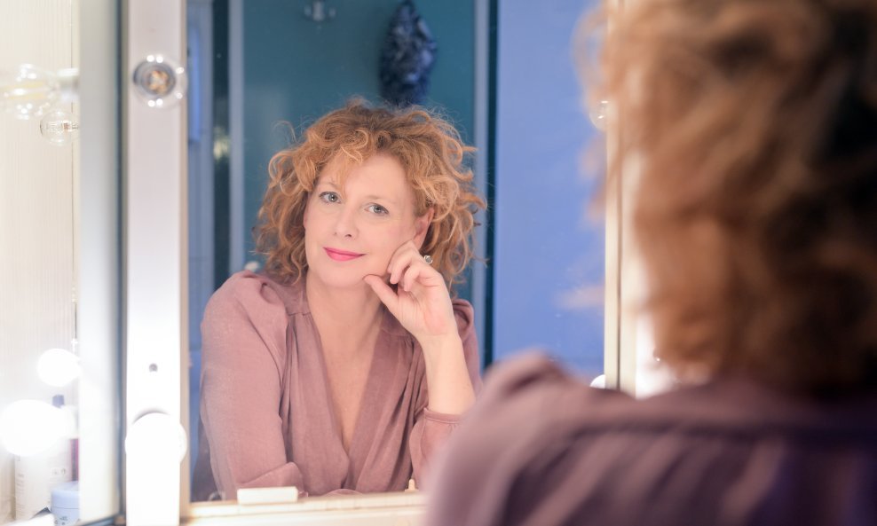 Živimo u vakuumu, ili točnije – vakumirani se pravimo da živimo