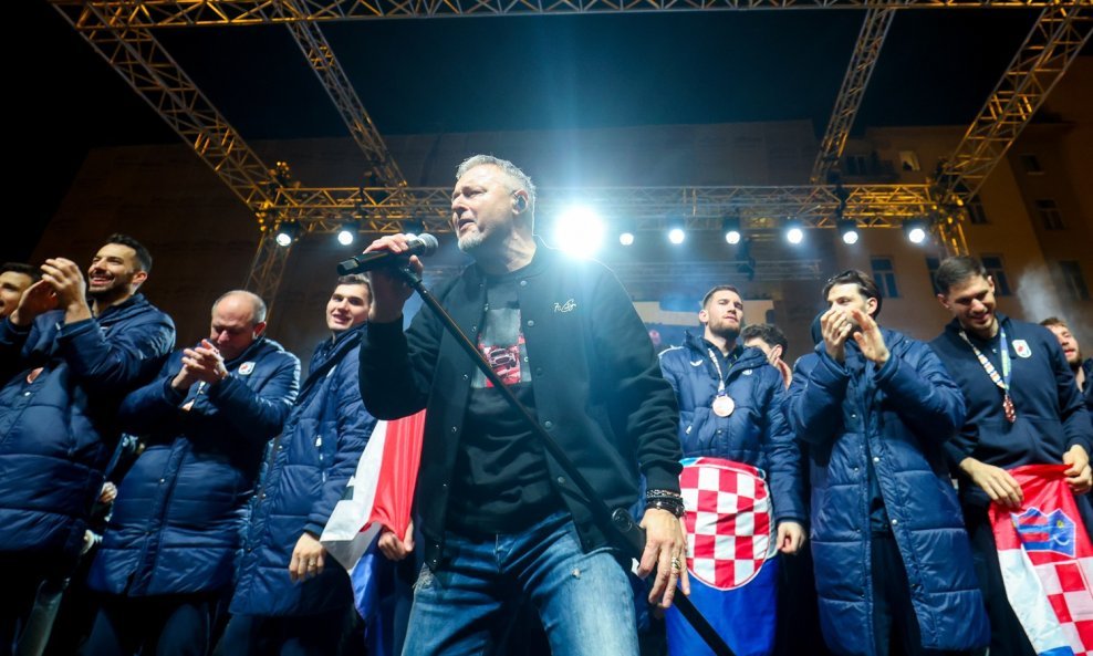 Marko Perković Thompson i rukometaši na dočeku u Zagrebu