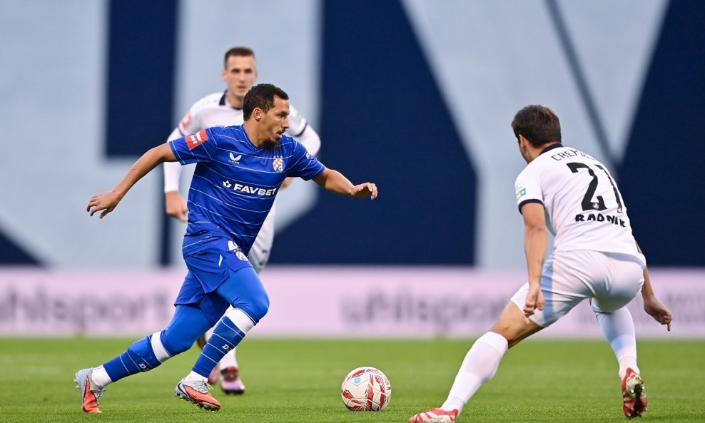 Bennacer vs. Crepulja