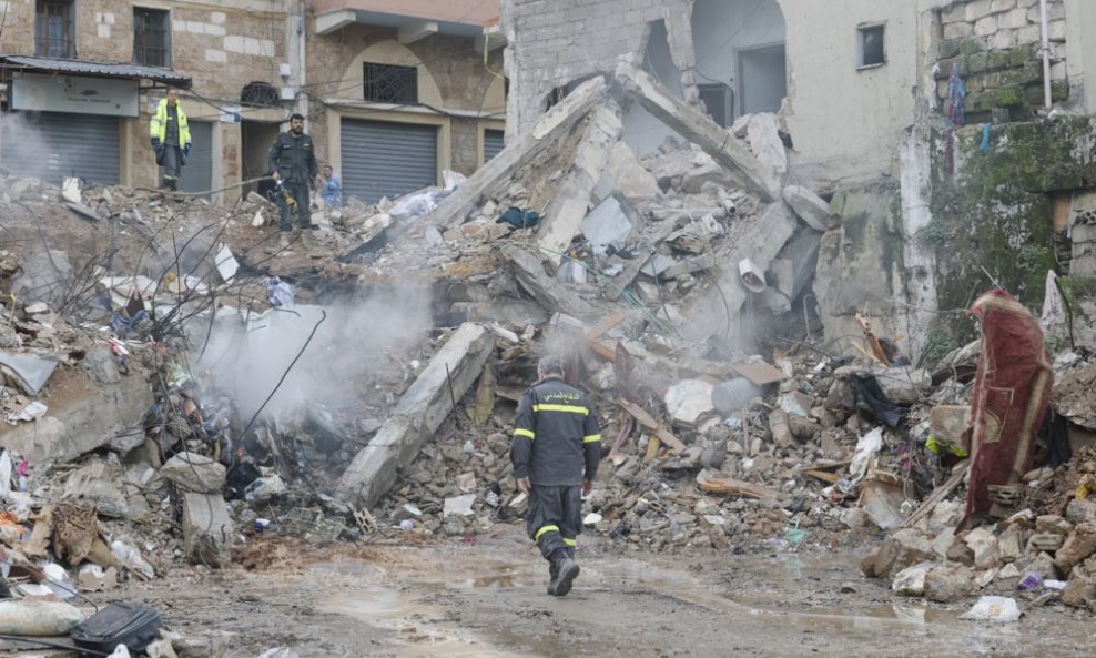 Libanon, urušena zgrada