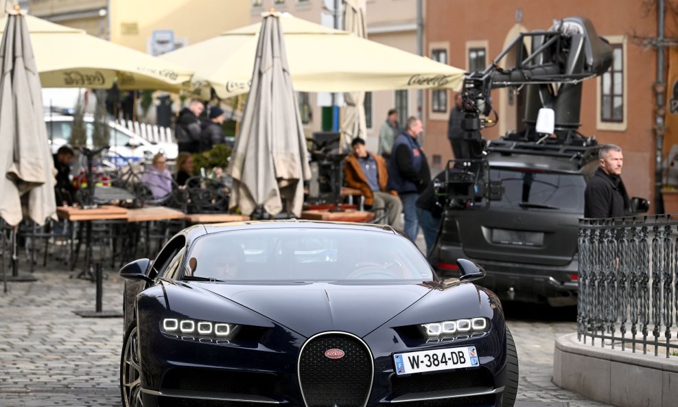 Bugatti u Radićevoj ulici na snimanju