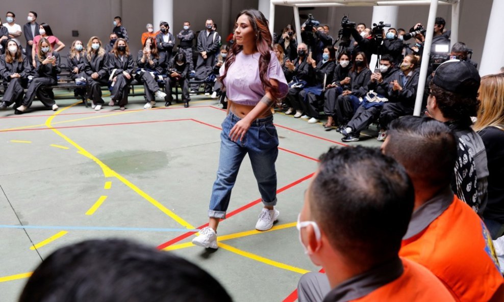 Modna revija u zatvoru u Kolumbiji kao dio rehabilitacije