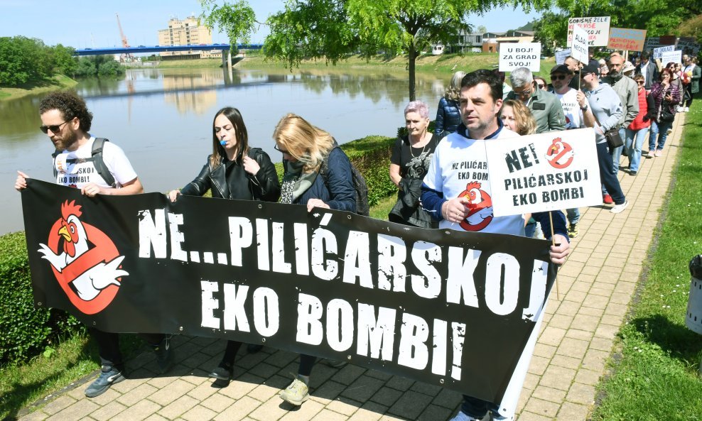 Prosvjed protiv izgradnje mega klaonice peradi prošle godine