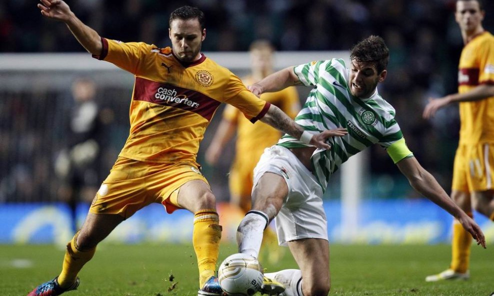 Tom Hately (L) i  Charlie Mulgrew