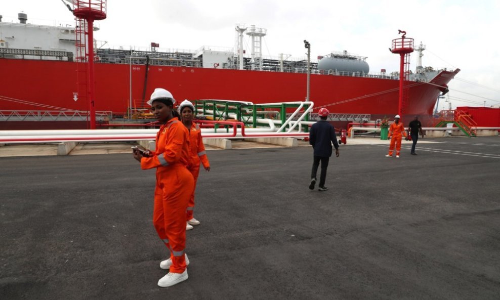 Obala Bjelokosti, tanker nafte - ilustracija