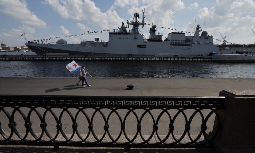 Ruski ratni brod - ilustracija