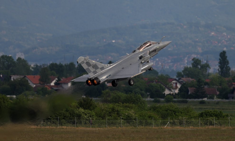 Vojno zrakoplovstvo - ilustracija