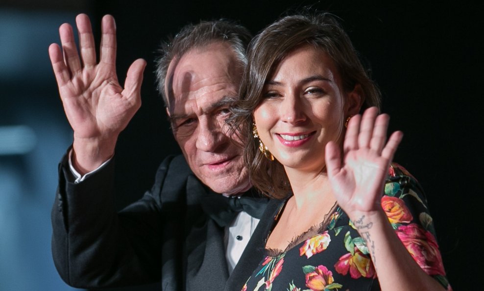 Tommy Lee Jones i Victoria Jones