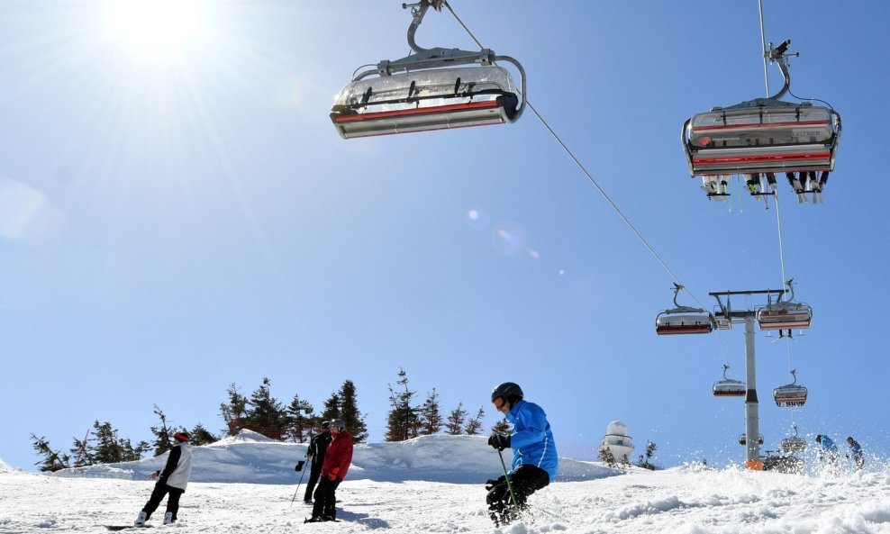 Skijaška žičara na Jahorini, ilustracija
