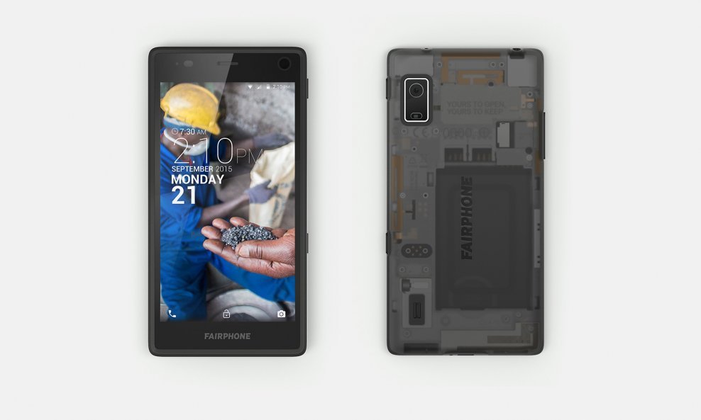 The-Fairphone-2-Assembled_2