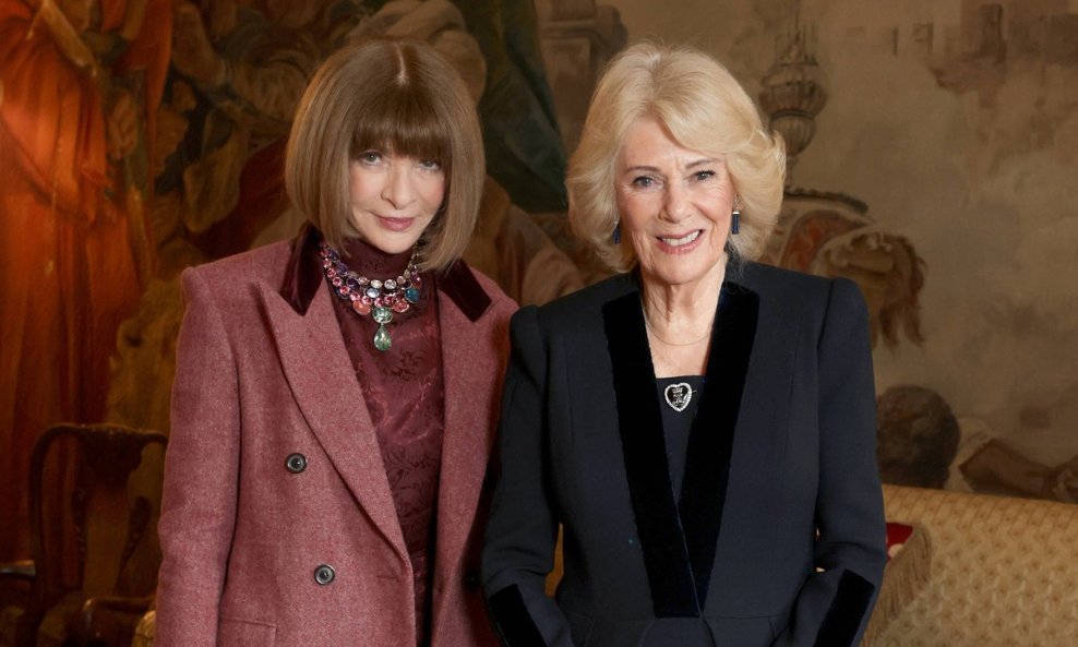 Kraljica Camilla i Anna Wintour
