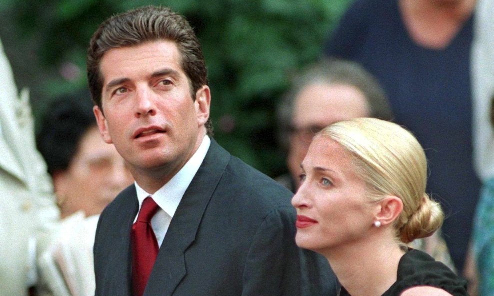 Carolyn Bessette Kennedy i John Kennedy Jr.