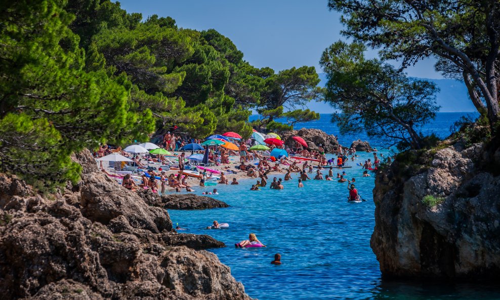 Plaža Punta rata u Brelima