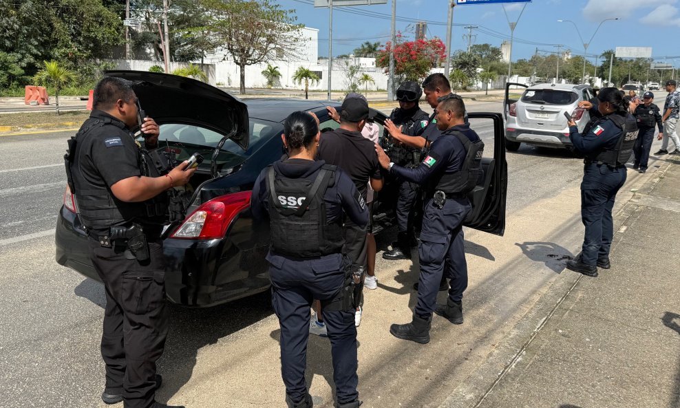 Policija na ulicama Meksika