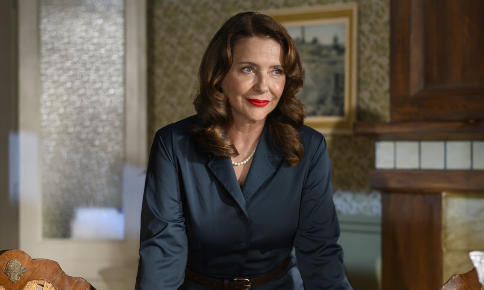 Sanja Vejnović u seriji 'Divlje pčele' glumi Mirjanu