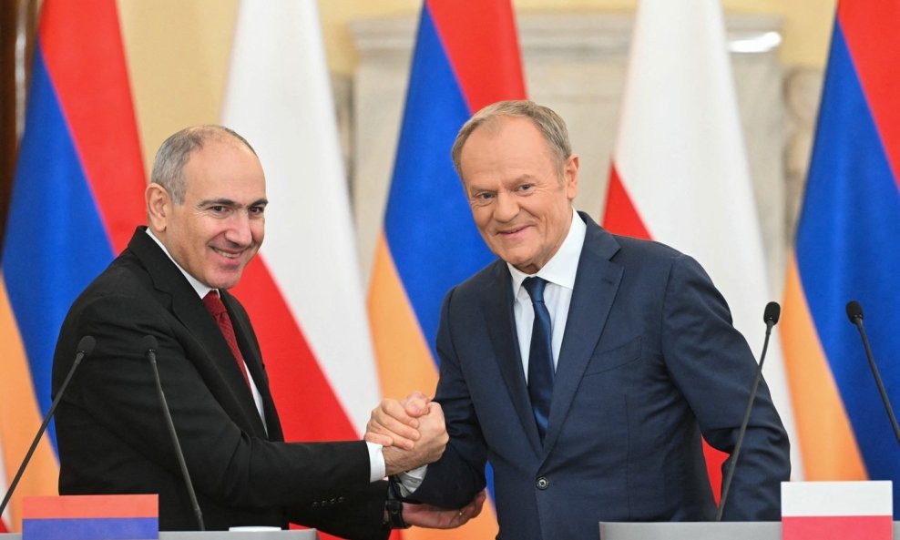 Nikol Pašinjan i Donald Tusk