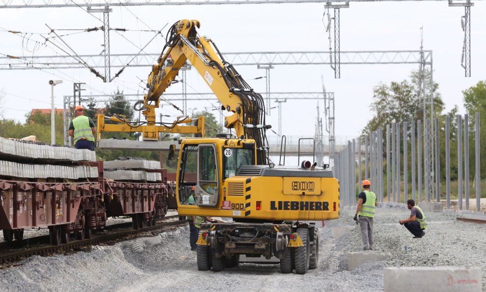 Radovi na pruzi Dugo Selo - Križevci