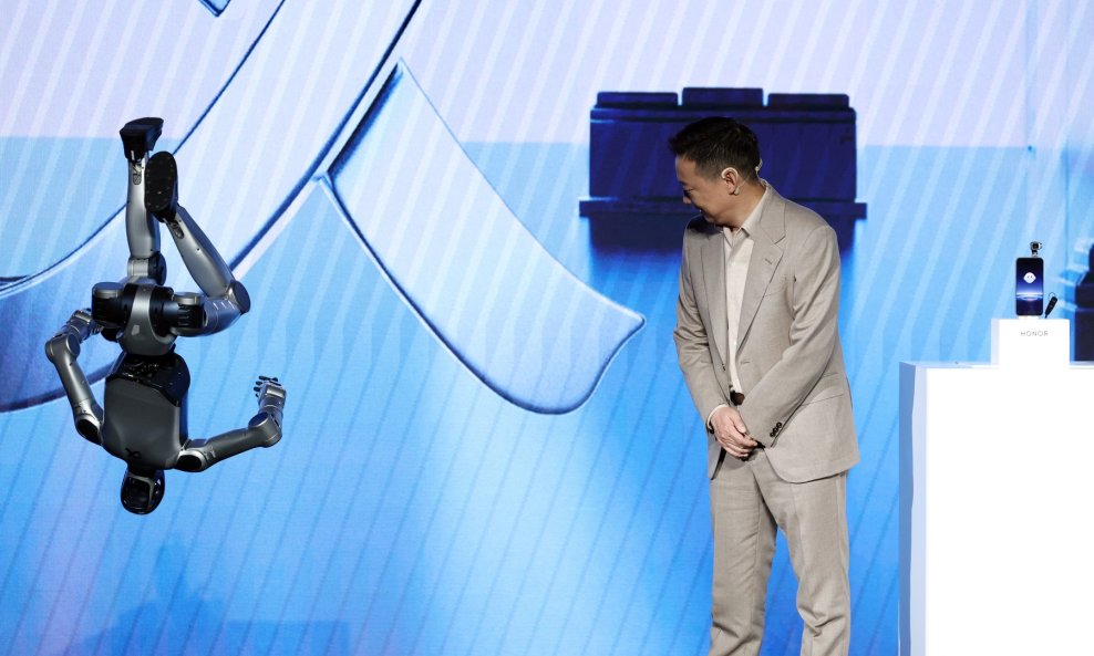 Humanoidni robot, Honor