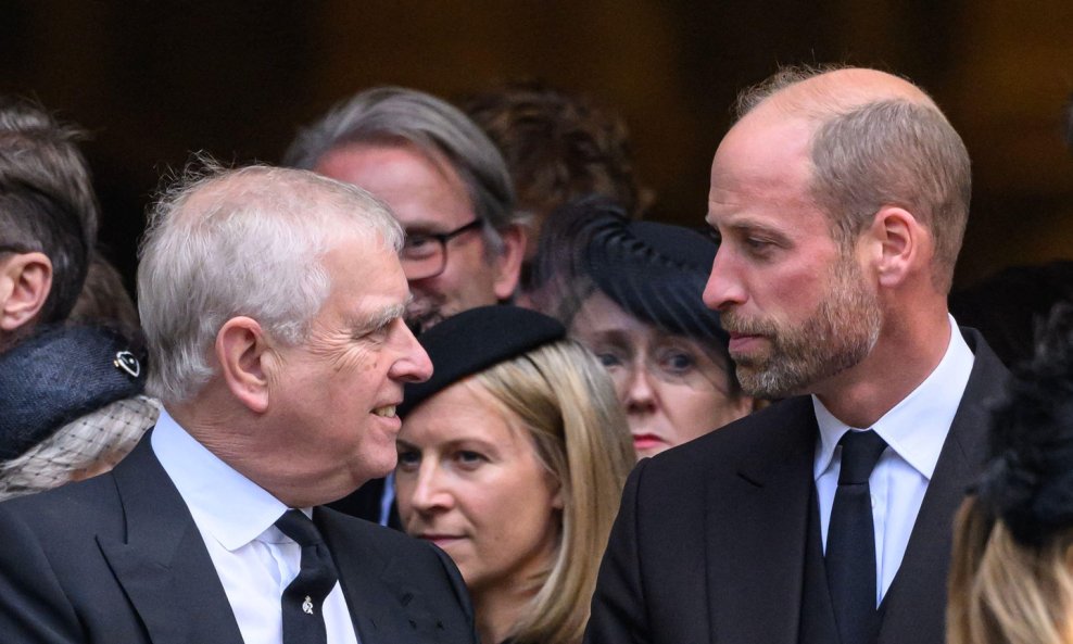 Andrew Mountbatten-Windsor i princ William