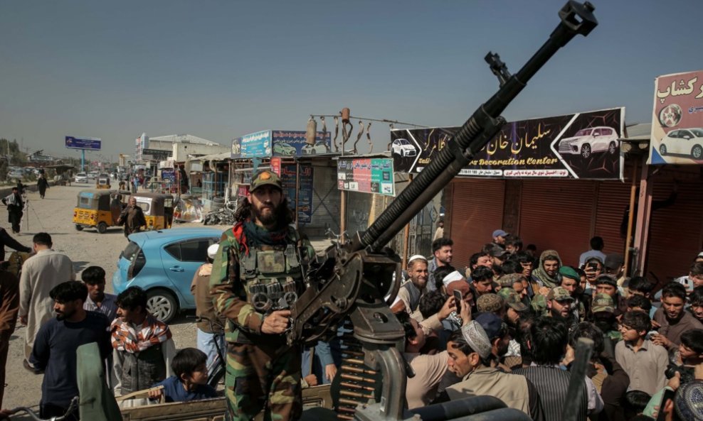 Afganistan u ratu s Pakistanom - Ilustracija