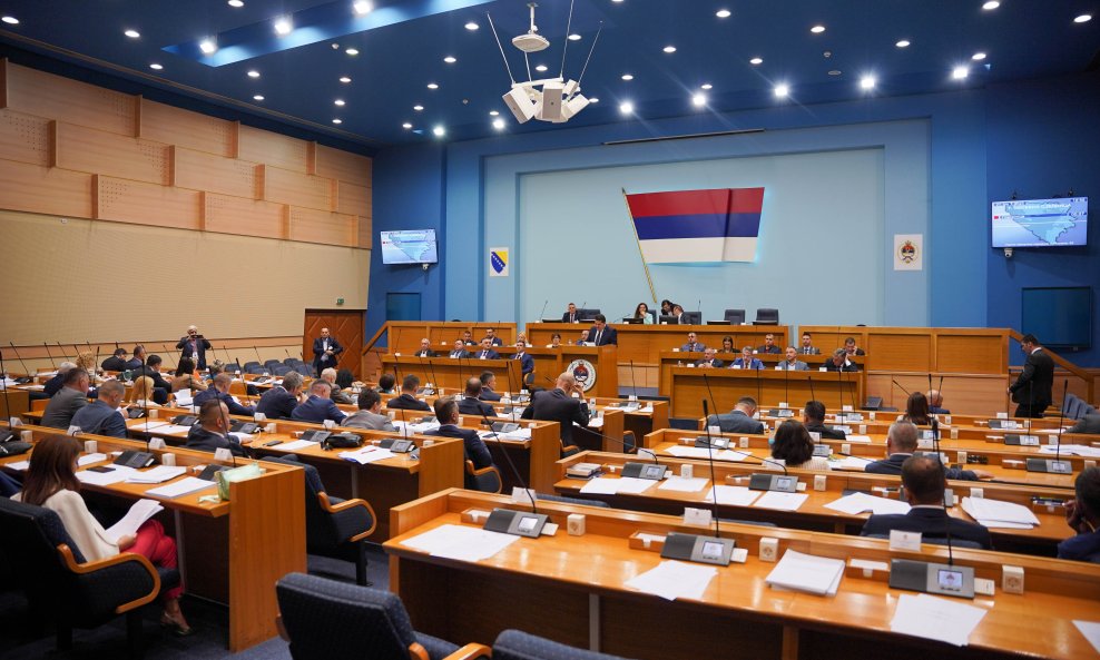 Tri prijedloga o zabrani veličanja NDH, ustaških i nacističkih simbola naći će se u raspravi