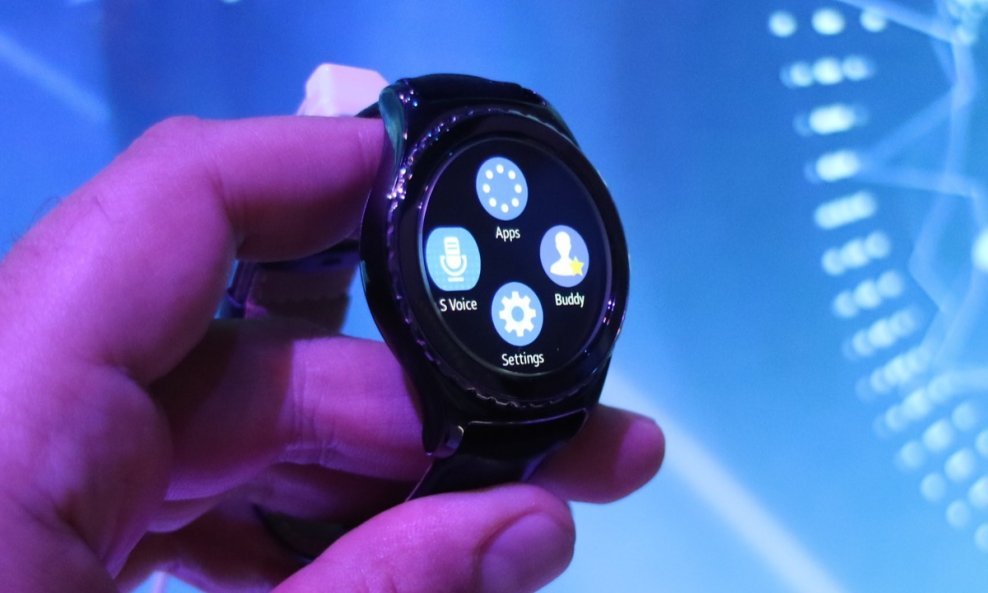 Samsung Gear S2 pametni sat