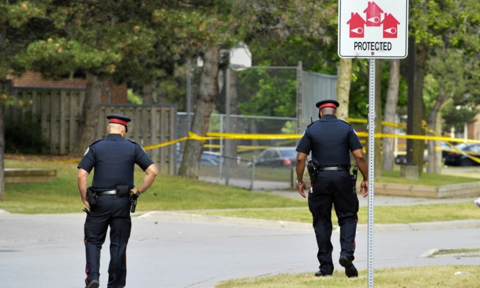 Kanada: Policija u Torontu - ilustracija