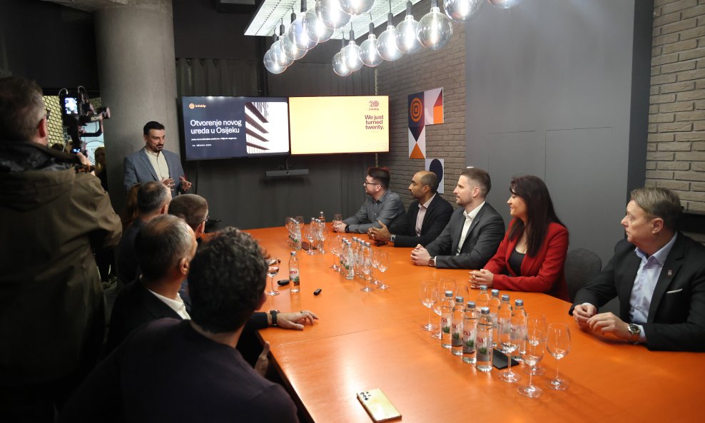 Infobip otvorio ured u Osijeku