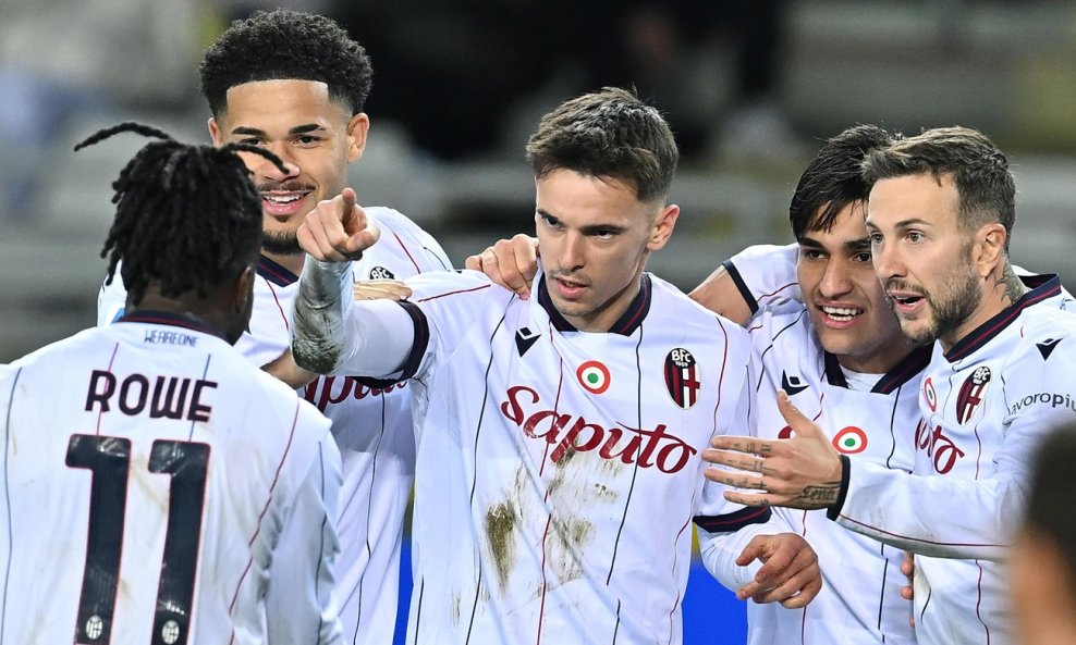 Nikola Moro (u sredini)