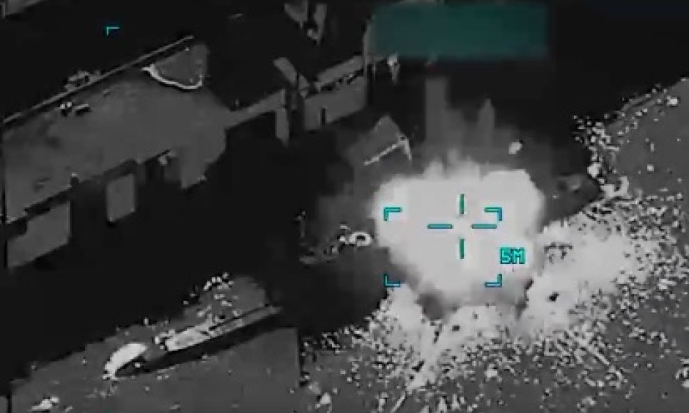 Pogođena iranska podmornica