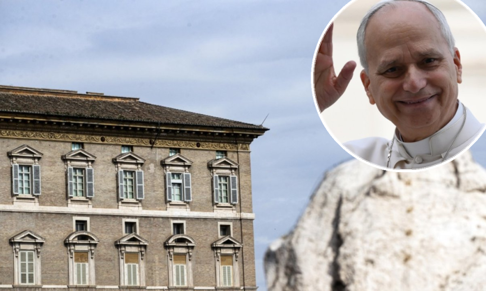 Apostolska palača, papa Lav (u krugu)