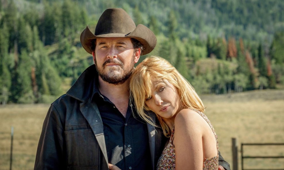 Kelly Reilly and Cole Hauser